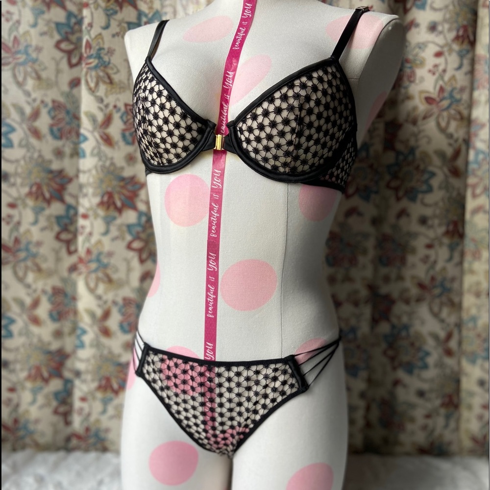 Victoria’s Secret starburst set